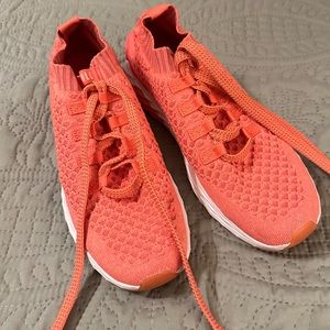 NO BULL unisex knit runners